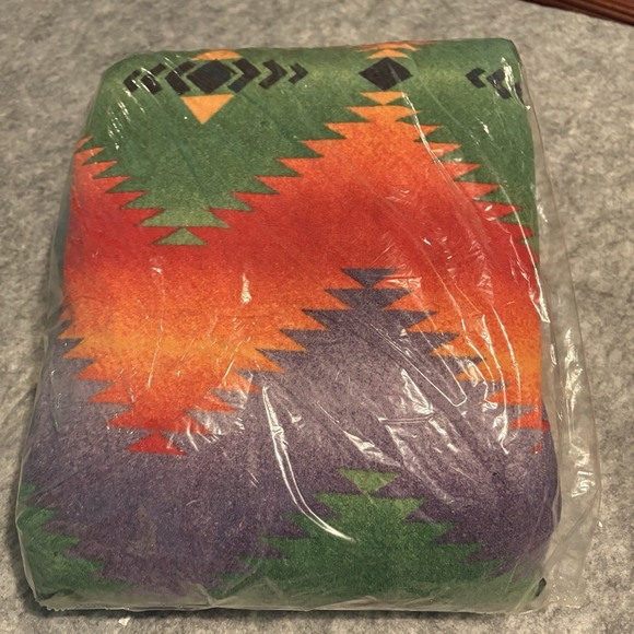 Navajo Queen Or King Size Blanket New Made In USA Sure Value‎ New Sealed Vibrant - Picture 4 of 8